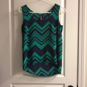 FUN & Flirt | Chevron High-Low Hem Loose Fit Tank